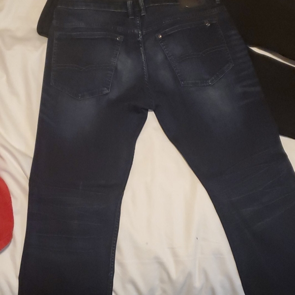 Blue jeans - Picture 2 of 3